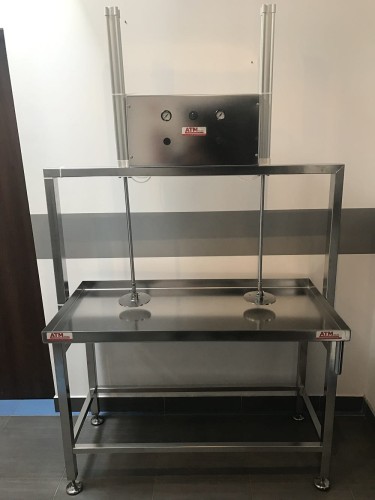 Pneumatický lis ATM (2 písty)